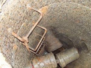 Pipe camera and a PTZ system was used to capture the manhole barrel with excessive corrosion of the concrete material.